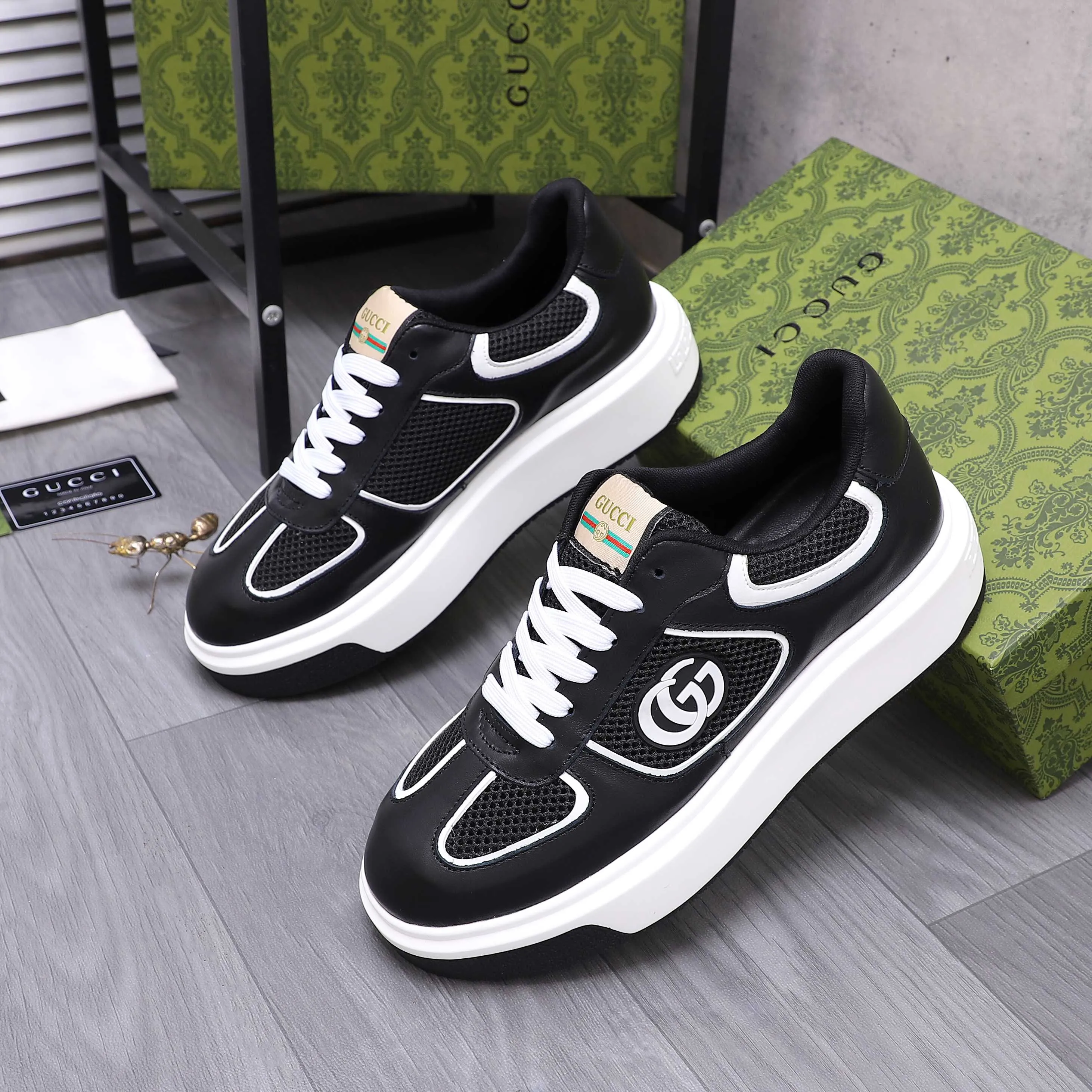 Men's shoes 💰460 Product trademark: GUCCI "Gucci" men's casual sneakers Regular size: 38-44 Product material: Selected cowhide stitching mesh mesh lining cowhide insole rubber outsole